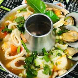 Tom Yum Seafood (Large)